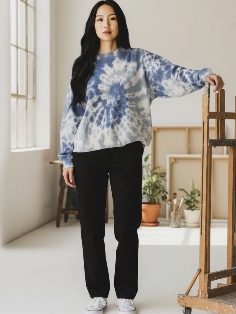 American Eagle Outfitters Blue and White Tie-Dye Sweatshirt